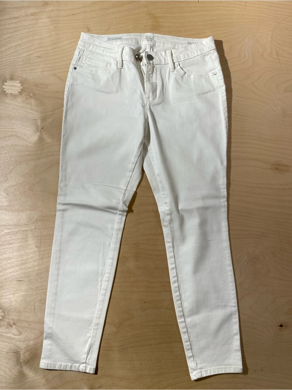 a.n.a White Women's Jeggings - Slim Fit Stretch 30/10P (RP)